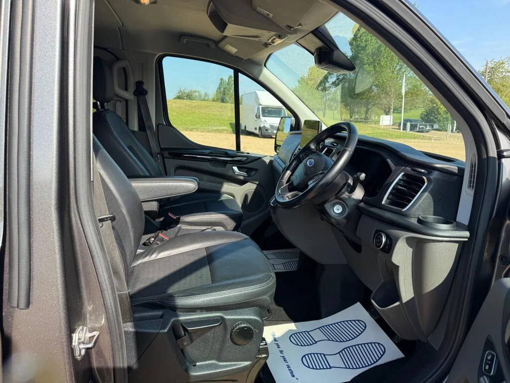 2019 Ford Transit Custom photo 9