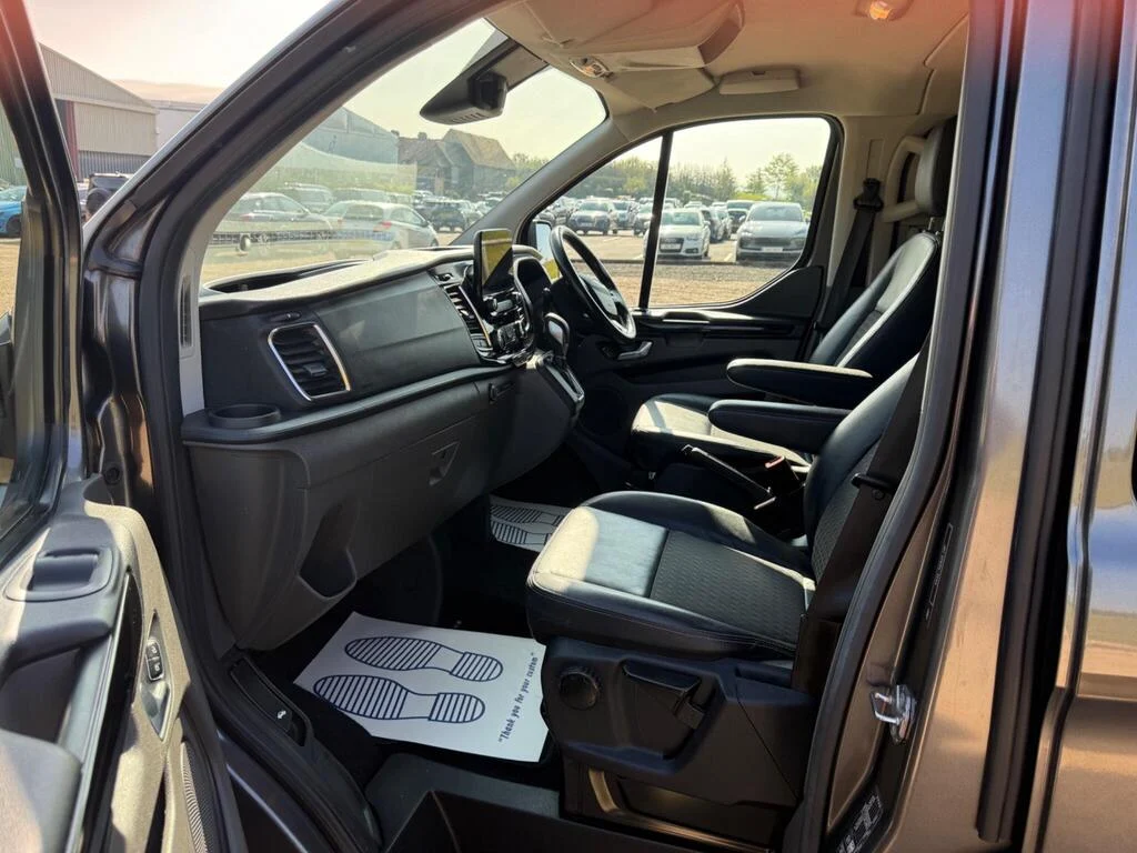2019 Ford Transit Custom photo 10