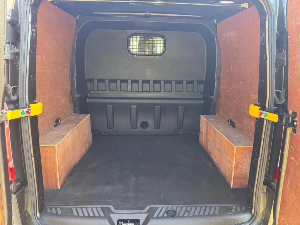2019 Ford Transit Custom photo 12